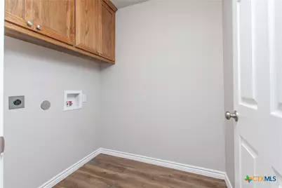 2351A S Wall Street, Belton, TX 76513 - Photo 9