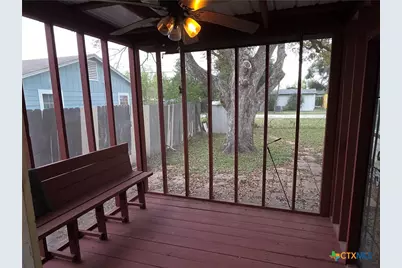 200 W Moerbe Street, Thorndale, TX 76577 - Photo 17