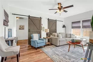 569 Wright Ave, New Braunfels, TX 78130 - Photo 9