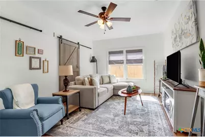 569 Wright Avenue, New Braunfels, TX 78130 - Photo 11