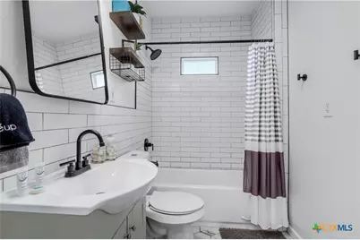 569 Wright Avenue, New Braunfels, TX 78130 - Photo 19