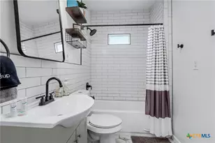 569 Wright Ave, New Braunfels, TX 78130 - Photo 19