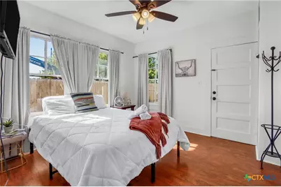 569 Wright Avenue, New Braunfels, TX 78130 - Photo 21