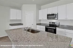 333 Cottonmouth Ln, Seguin, TX 78155 - Photo 13