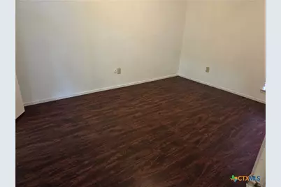 657 W 4th Street, Yorktown, TX 78164 - Photo 21