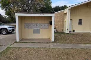 657 W 4th St, Yorktown, TX 78164 - Photo 11