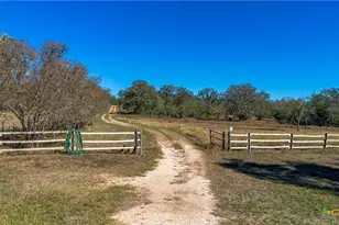 15145 Alternate 90, Kingsbury, TX 78638 - Photo 9