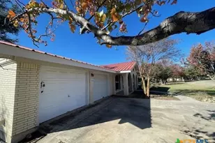 104 Skipcha Trail, Lampasas, TX 76550 - Photo 7
