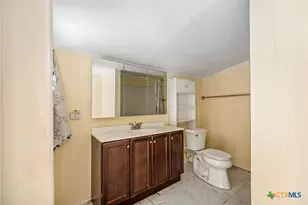 1408 Holloman Dr, Port Lavaca, TX 77979 - Photo 9