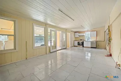 1408 Holloman Drive, Port Lavaca, TX 77979 - Photo 17