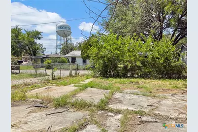 729 Schuessler Street, Seguin, TX 78155 - Photo 5