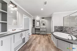 9130 Rebecca Creek Rd, Spring Branch, TX 78070 - Photo 17