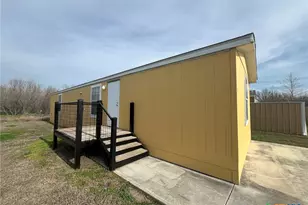 1911 Wald Rd, New Braunfels, TX 78132 - Photo 3