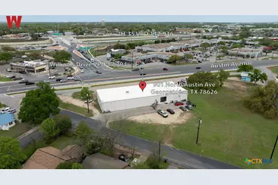 901 N Austin Avenue, Georgetown, TX 78626 - Photo 3