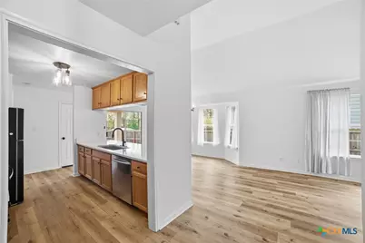 104 S Mockingbird Circle, Cedar Creek, TX 78612 - Photo 11