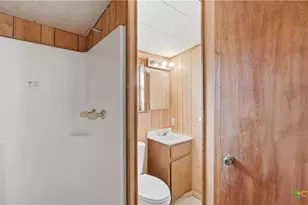 74 Co Rd 454, Stockdale, TX 78160 - Photo 23