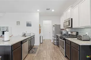 3965 Prairie Crk, New Braunfels, TX 78132 - Photo 11