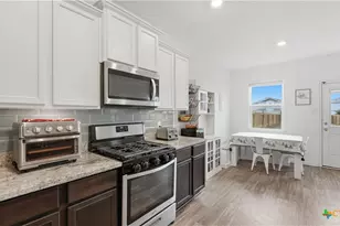 3965 Prairie Crk, New Braunfels, TX 78132 - Photo 11