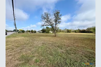 2112 S Laurent Street, Victoria, TX 77901 - Photo 5