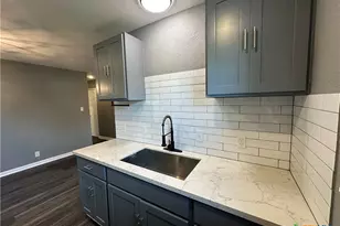 3105 Gayle St, Victoria, TX 77901 - Photo 5