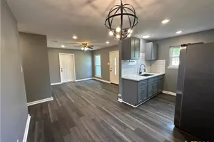 3105 Gayle St, Victoria, TX 77901 - Photo 3