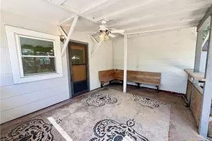 880 W Merriweather St, New Braunfels, TX 78130 - Photo 27