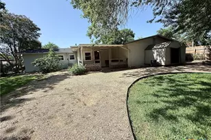 880 W Merriweather St, New Braunfels, TX 78130 - Photo 31