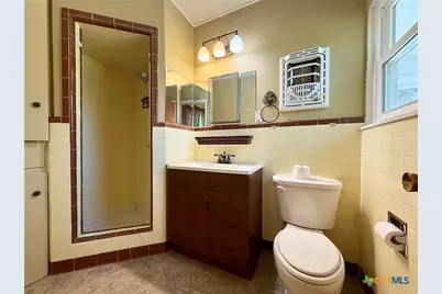 880 W Merriweather Street, New Braunfels, TX 78130 - Photo 17