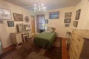 880 W Merriweather St, New Braunfels, TX 78130 - Photo 11