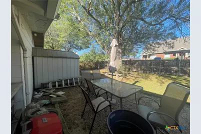 880 W Merriweather Street, New Braunfels, TX 78130 - Photo 23