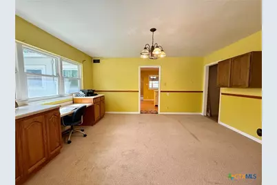 880 W Merriweather Street, New Braunfels, TX 78130 - Photo 25
