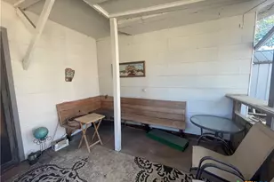 880 W Merriweather St, New Braunfels, TX 78130 - Photo 25