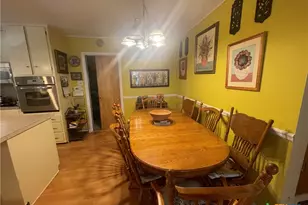 880 W Merriweather St, New Braunfels, TX 78130 - Photo 7