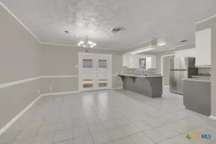 145 Bobolink Dr, New Braunfels, TX 78130 - Photo 7