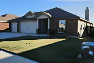 4410 Molly Dyer Dr, Killeen, TX 76549 - Photo 3