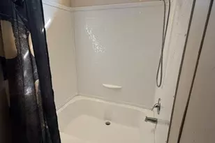 105 Lakeview Dr, Burnet, TX 78611 - Photo 15