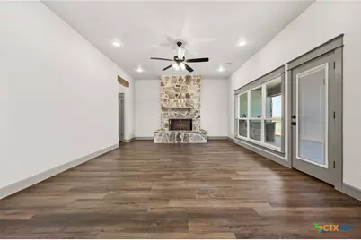 100 Hillside Lane, Lampasas, TX 76550 - Photo 13