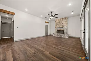 100 Hillside Ln, Lampasas, TX 76550 - Photo 15