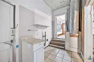 617 N College St, Gonzales, TX 78629 - Photo 27