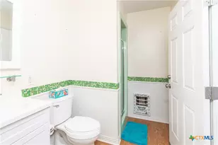 606 N 13th St, Temple, TX 76501 - Photo 9