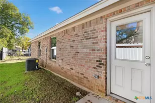 1216 N 18th St, Killeen, TX 76541 - Photo 19