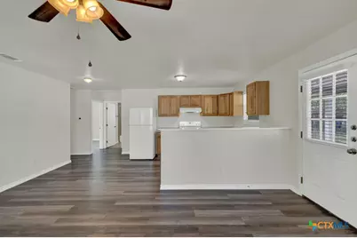 801 Johns Street, San Marcos, TX 78666 - Photo 9