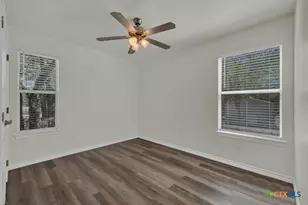 801 Johns St, San Marcos, TX 78666 - Photo 17