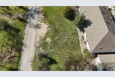 110 N Robinson Street, Taylor, TX 76574 - Photo 3