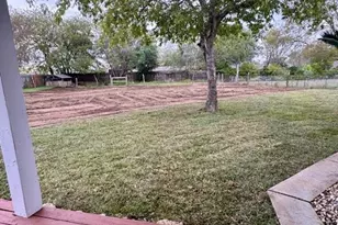 1301 Fieldcrest, New Braunfels, TX 78130 - Photo 19