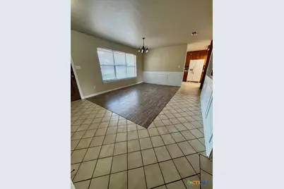 1301 Fieldcrest, New Braunfels, TX 78130 - Photo 3