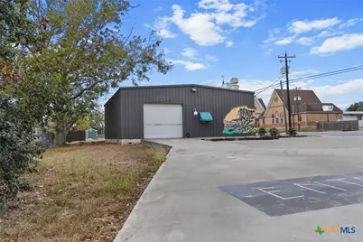 105 W Pearl Street, Goliad, TX 77963 - Photo 3