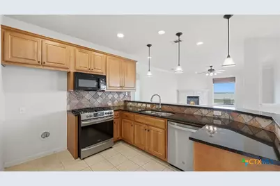 15620 Harry Lind Road, Elgin, TX 78621 - Photo 23