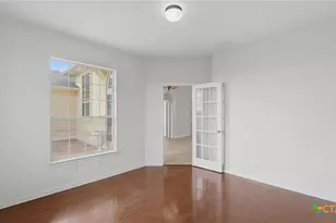 15620 Harry Lind Rd, Elgin, TX 78621 - Photo 29