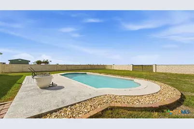 15620 Harry Lind Road, Elgin, TX 78621 - Photo 35